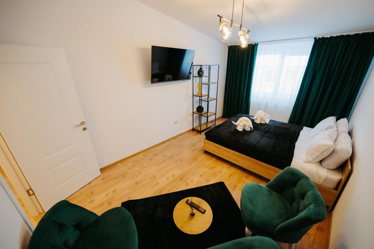 Modern Loft One Apartman Szucsáva Kültér fotó