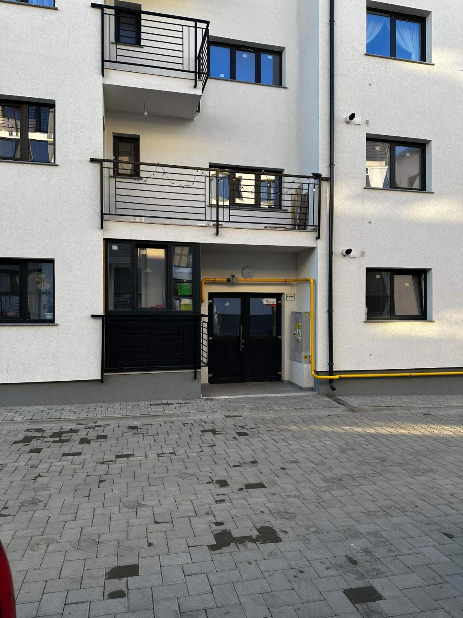 Modern Loft One Apartman Szucsáva Kültér fotó